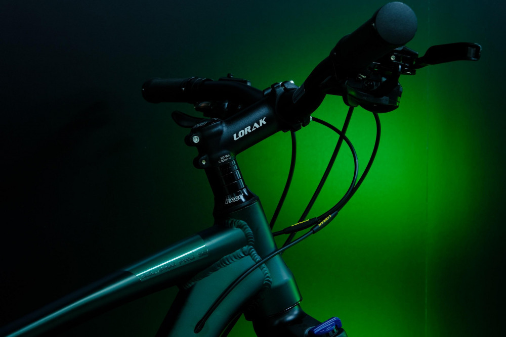 Lorak Sel 9400 Pro SE Матовый Зелёный 19р (на рост 171-182)