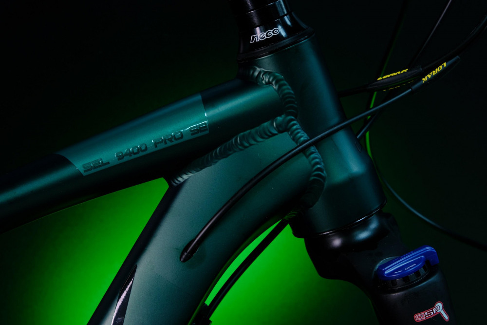 Lorak Sel 9400 Pro SE Матовый Зелёный 19р (на рост 171-182)